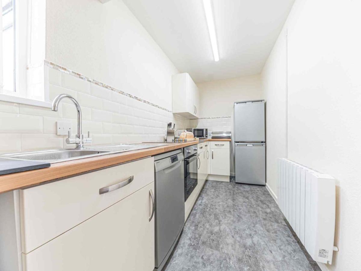 Pass The Keys Comfortable 3 Bed In Central Bowness With Parking Windermere Exteriör bild