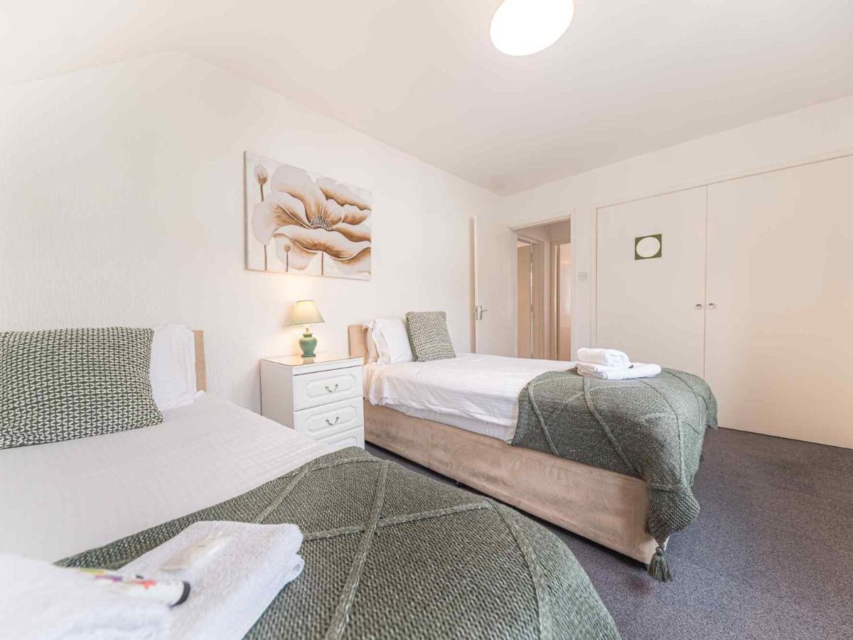 Pass The Keys Comfortable 3 Bed In Central Bowness With Parking Windermere Exteriör bild