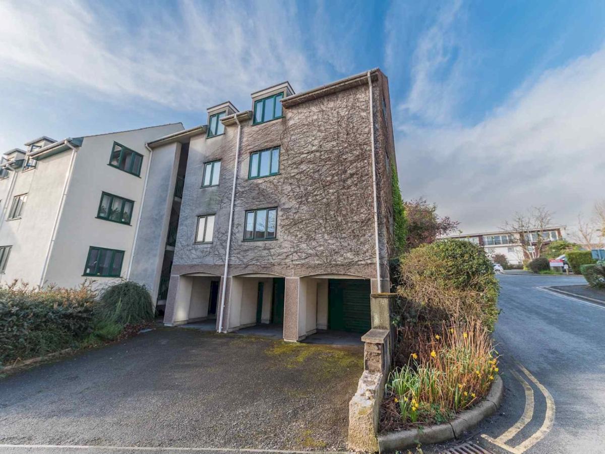 Pass The Keys Comfortable 3 Bed In Central Bowness With Parking Windermere Exteriör bild